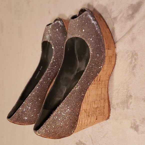 Perfect Stuart Weitzman glitter wedges 6.5